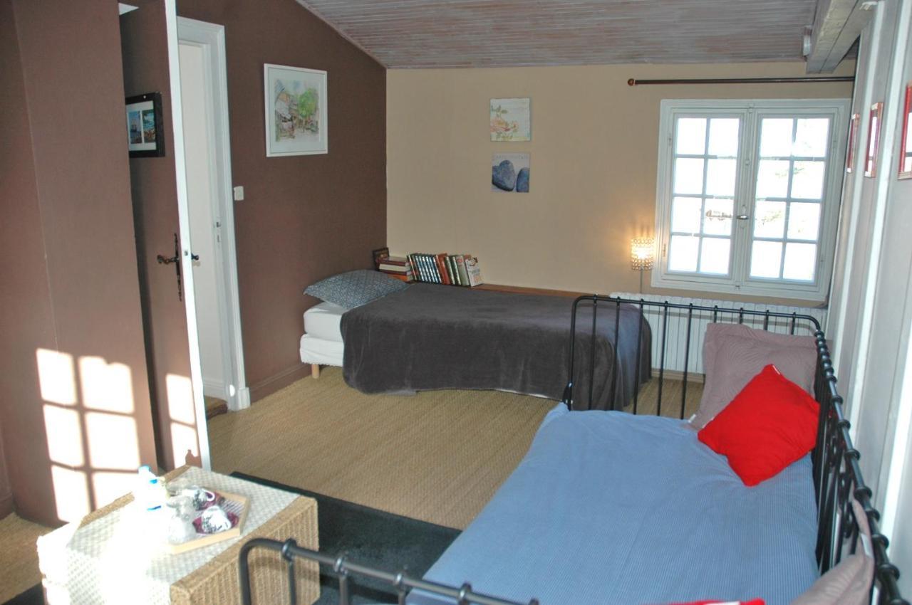 Bed and Breakfast Domaine De La Queyssie Saussignac Exterior foto